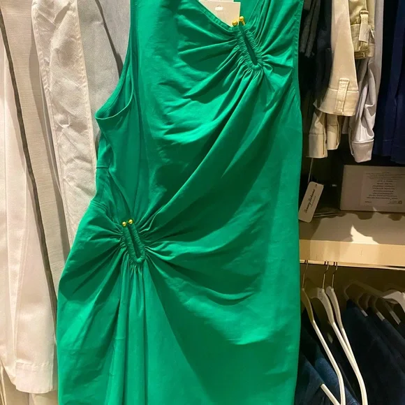 A.L.C green dress new with the tag size medium. Very elegant style A.L.C green dress new with the tag size medium. Very elegant style